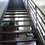 escadas metálicas